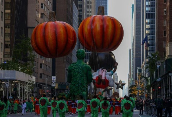 New York'ta Şükran Günü yürüyüşü