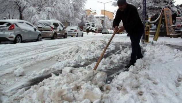 Doğu illeri beyaza büründü