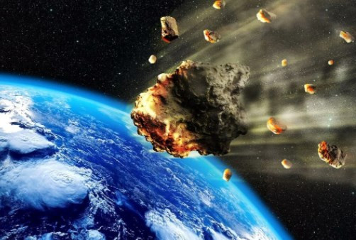 NASA açıkladı: Atom bombasından 800 kat daha güçlü asteroit Dünya'ya yaklaşıyor