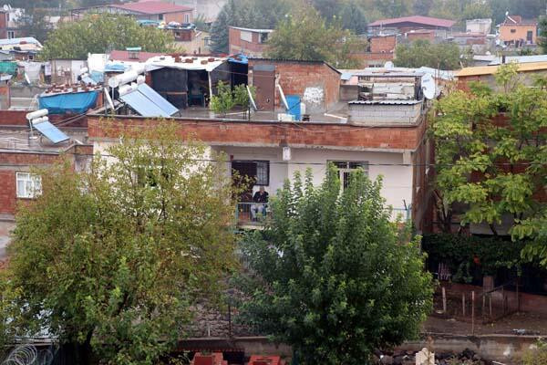 Şehrin ortasında tapu mücadelesi: Doğalgaz ve internet istiyoruz!