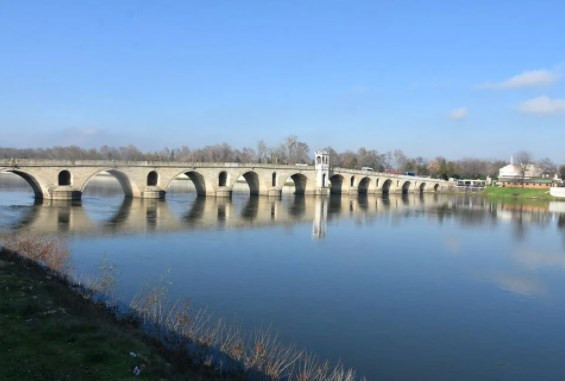 Edirne'de yağışlar nehir debilerini artırdı, barajlar doldu