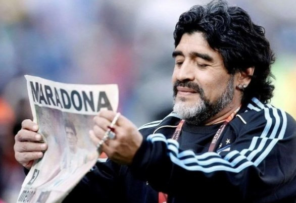 Maradona'nın hatıraları satışa çıkıyor: Ailesi zor durumda