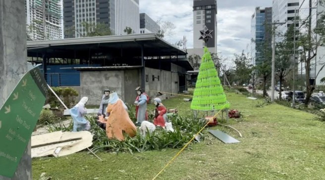 Rai Tayfunu'nun vurduğu Filipinler'den kareler