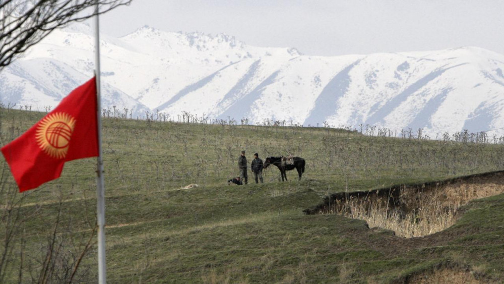 Türk devletlerinin bayraklarındaki 'gizli' mesajlar