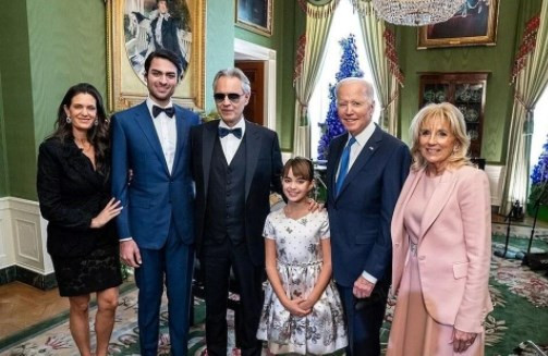 Joe Biden'ın Beyaz Saray'daki ilk Noel kutlaması