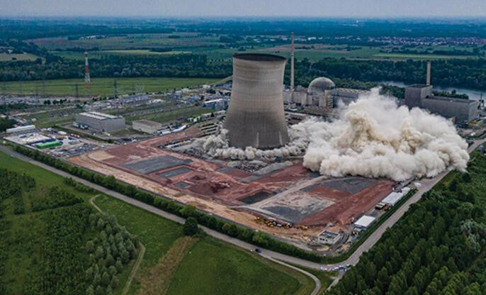 Almanya'dan çarpıcı karar: Nükleer enerji santralini kapatıyor!