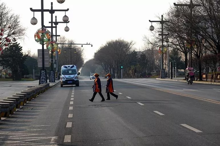 Çin'den şaşırtan karar: Evden test dışında çıkmak yasaklandı!