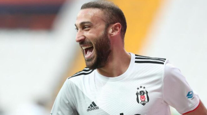 Cenk Tosun'dan 3.5 yıllık imza!