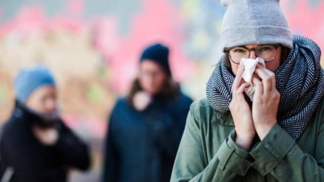 Uzman isim uyardı: Sisli havalarda Kovid-19 riski artıyor!