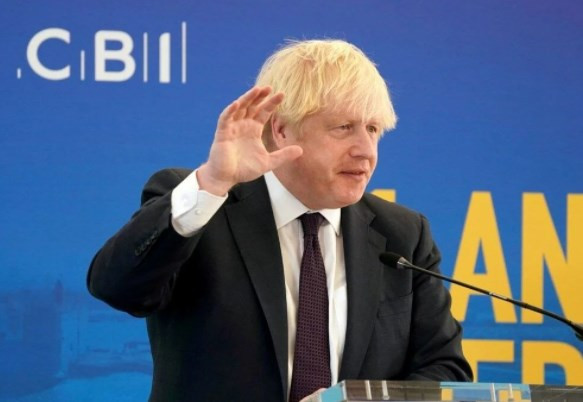 Boris Johnson'a Noel partisi soruşturması açılmayacak