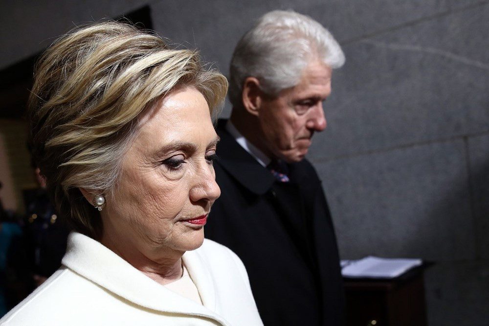 Jeffrey Epstein'de Trump ve Clinton'ın gizli kasetleri var iddiası