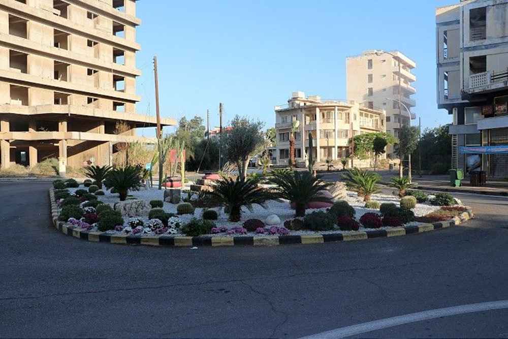 Kapalı Maraş yeniden ziyaretçilerin ilgi odağı oldu