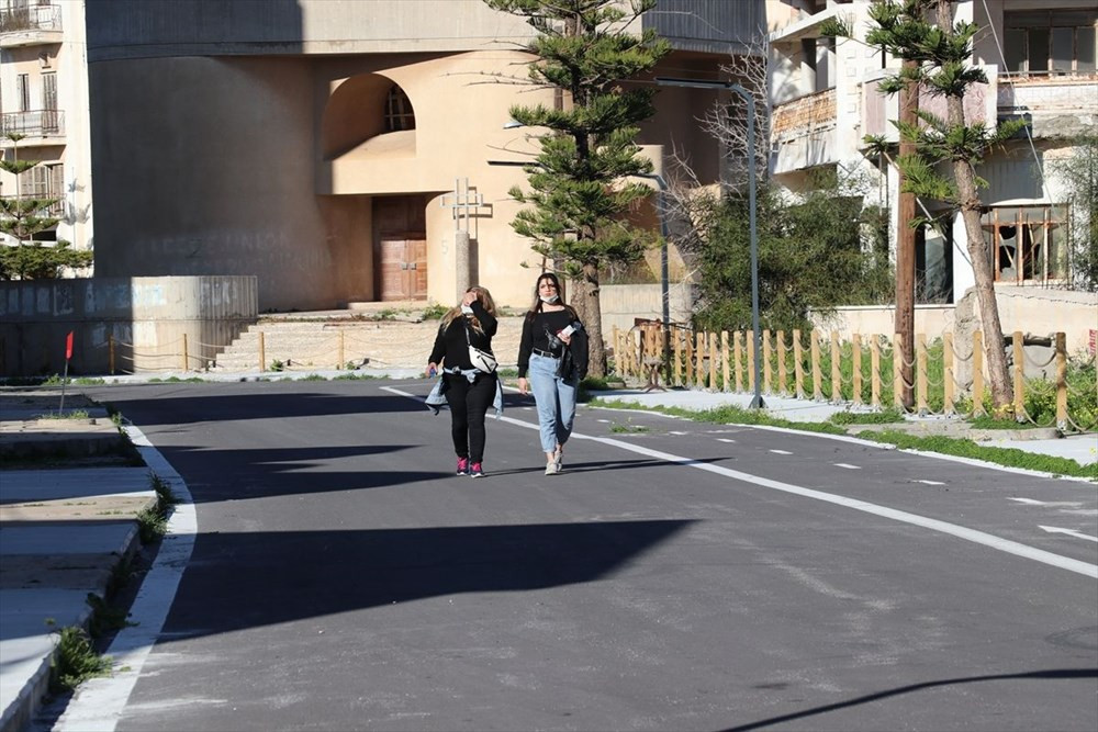 Kapalı Maraş yeniden ziyaretçilerin ilgi odağı oldu