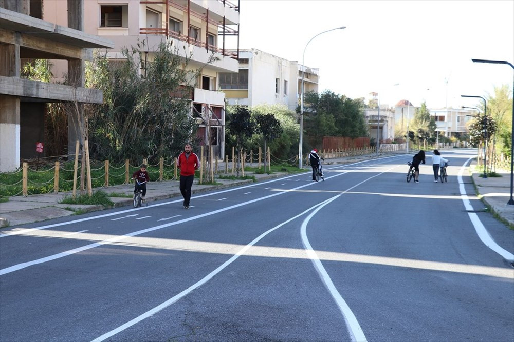 Kapalı Maraş yeniden ziyaretçilerin ilgi odağı oldu