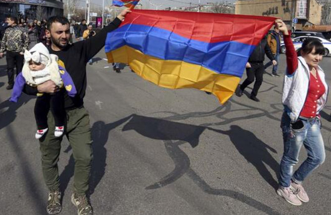 Tarihi anlar! İşte Ermenistan'da kare kare yaşananlar...