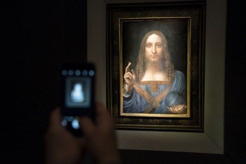 Salvator Mundi’nin eli sonradan mı eklendi?