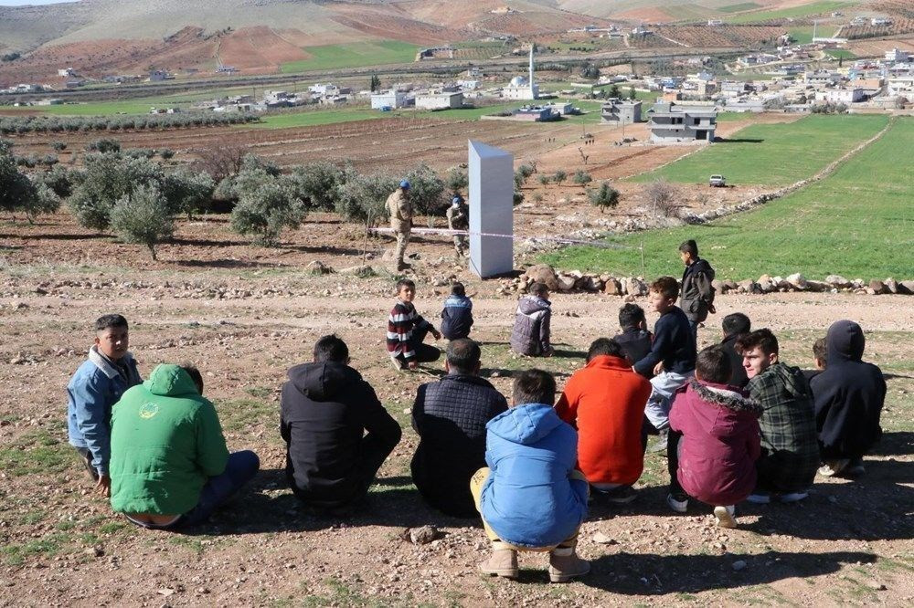 Göbeklitepe'de bulunan gizemli monolit kaldırıldı