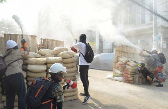 Myanmar'daki darbe sonrası korkunç talimat! Ölene kadar ateş edin