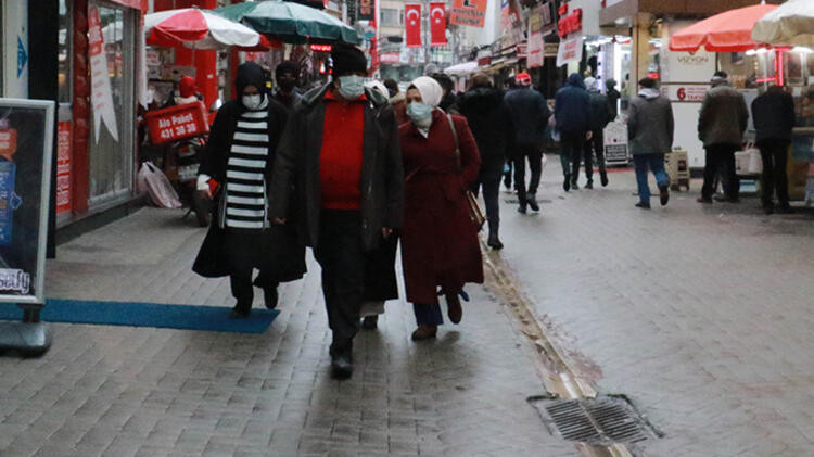 Vaka sayılarının arttığı Samsun için '2 maske takın' çağrısı