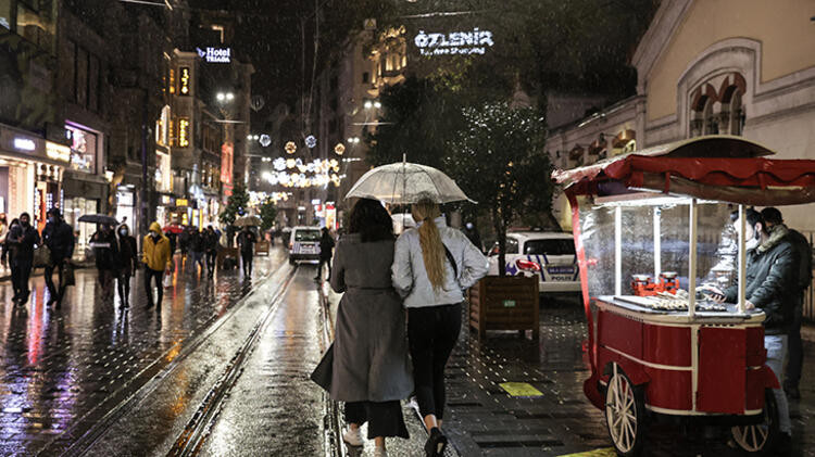 Kutupların lastiği gevşedi, bahar bir aya indi