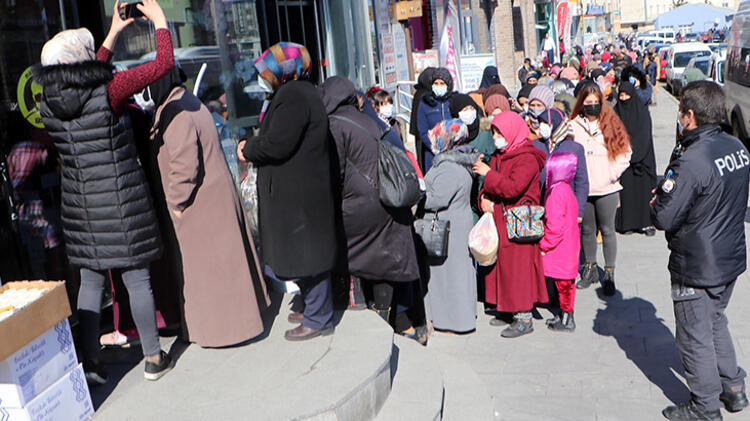 İndirim korona virüsü unutturdu