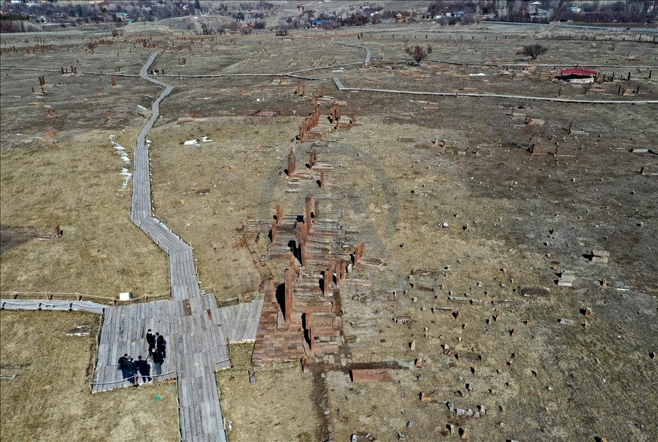 Selçuklu Meydan Mezarlığı dünyaya tanıtılacak