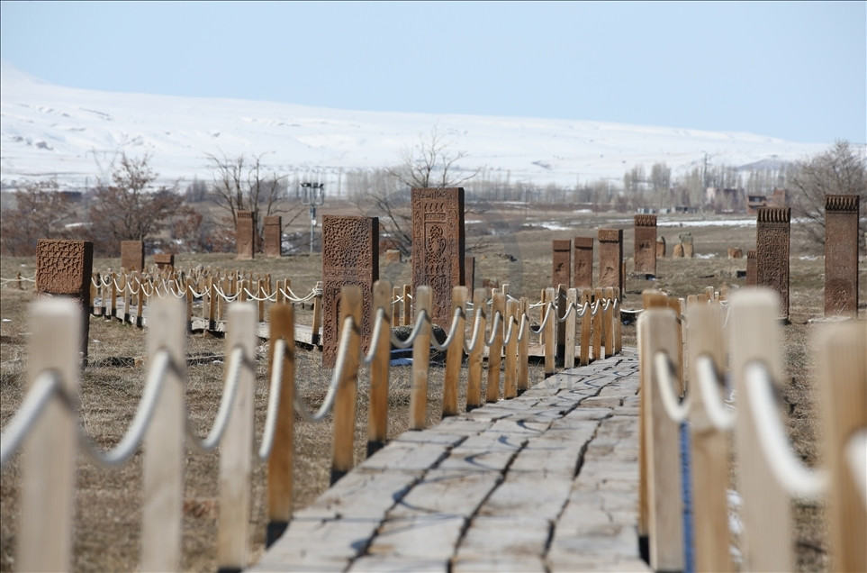 Selçuklu Meydan Mezarlığı dünyaya tanıtılacak