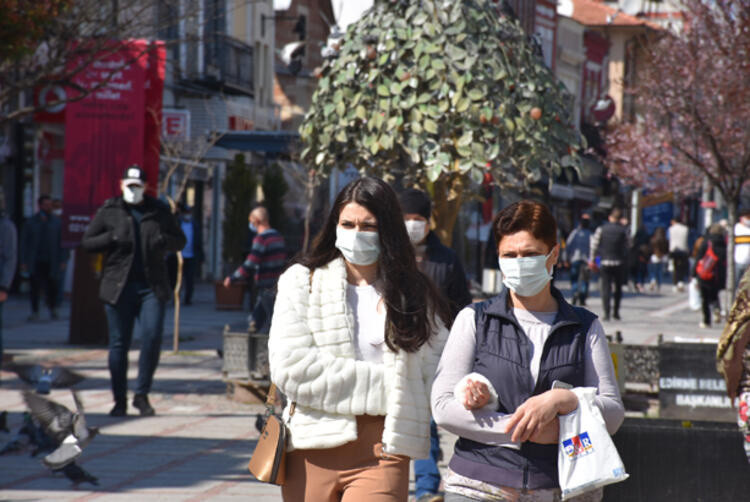 Kırmızı kodlu alanda yaşam mücadelesi! Korkutan detay: Yaş 30'a indi