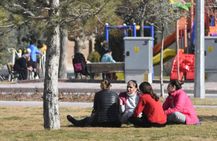 Kırmızı kodlu alanda yaşam mücadelesi! Korkutan detay: Yaş 30'a indi