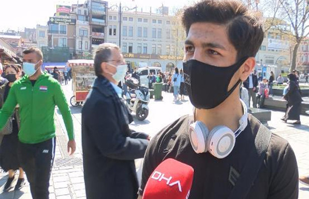 Eminönü'nde kısıtlama öncesi korkutan yoğunluk