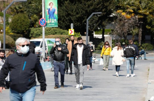 Korona virüs sigara kullananlarda 32 kat daha ağır seyrediyor