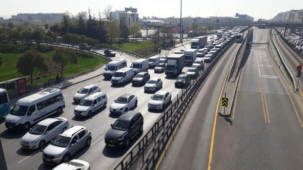 İstanbul'da toplu ulaşım ve trafikte yoğunluk