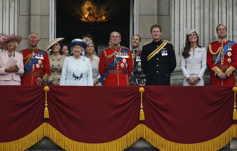 Kraliçe İkinci Elizabeth'in eşi, Edinburgh Dükü'nün hayatı