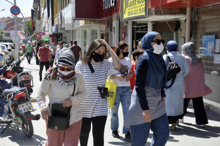 Restoran ve kafeler açılacak mı? Avrupa modeli çağırısı