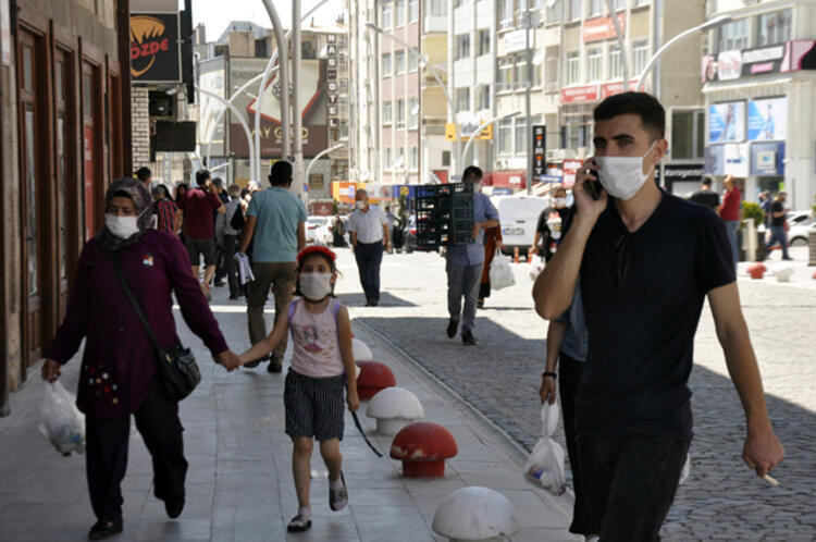 Restoran ve kafeler açılacak mı? Avrupa modeli çağırısı