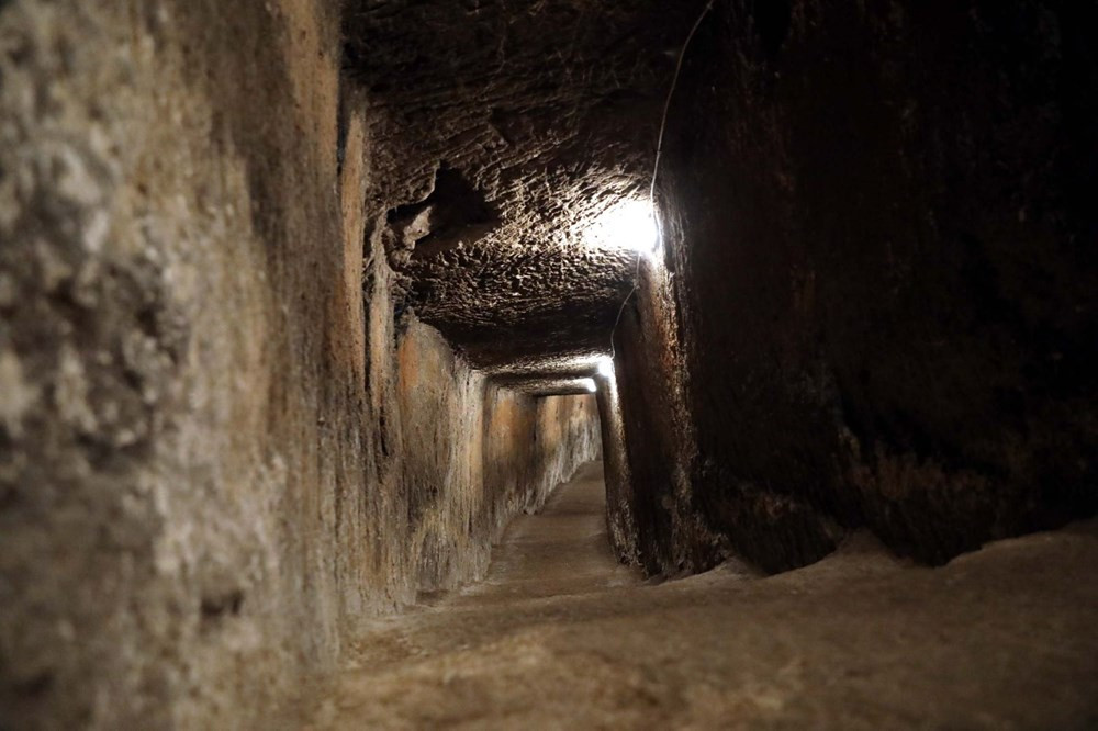 Gaziantep Kalesi'nin altındaki tarihi tüneller turizme kazandırılıyor