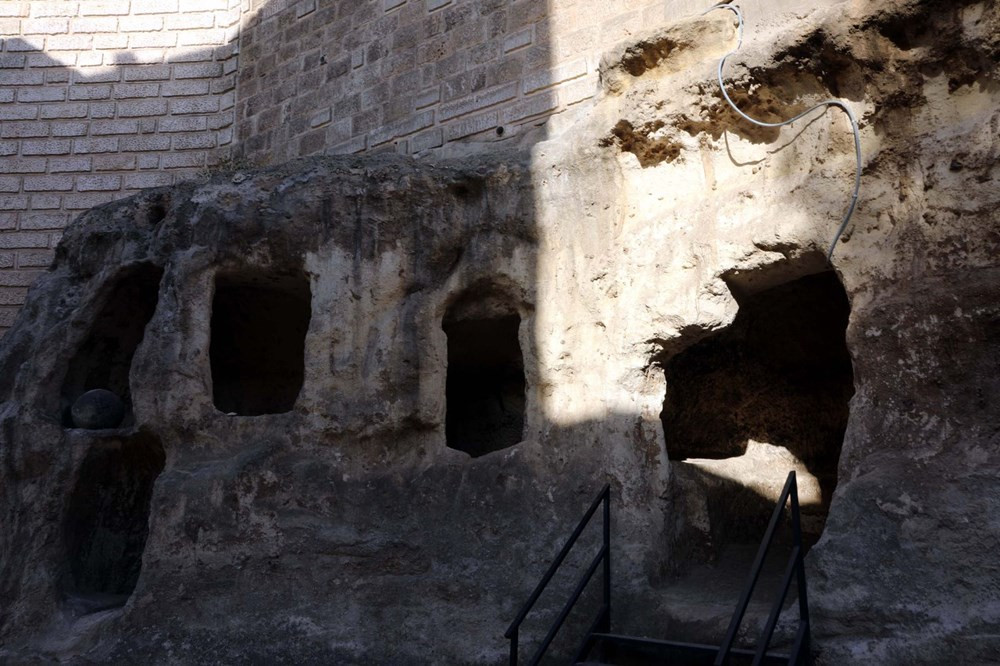 Gaziantep Kalesi'nin altındaki tarihi tüneller turizme kazandırılıyor