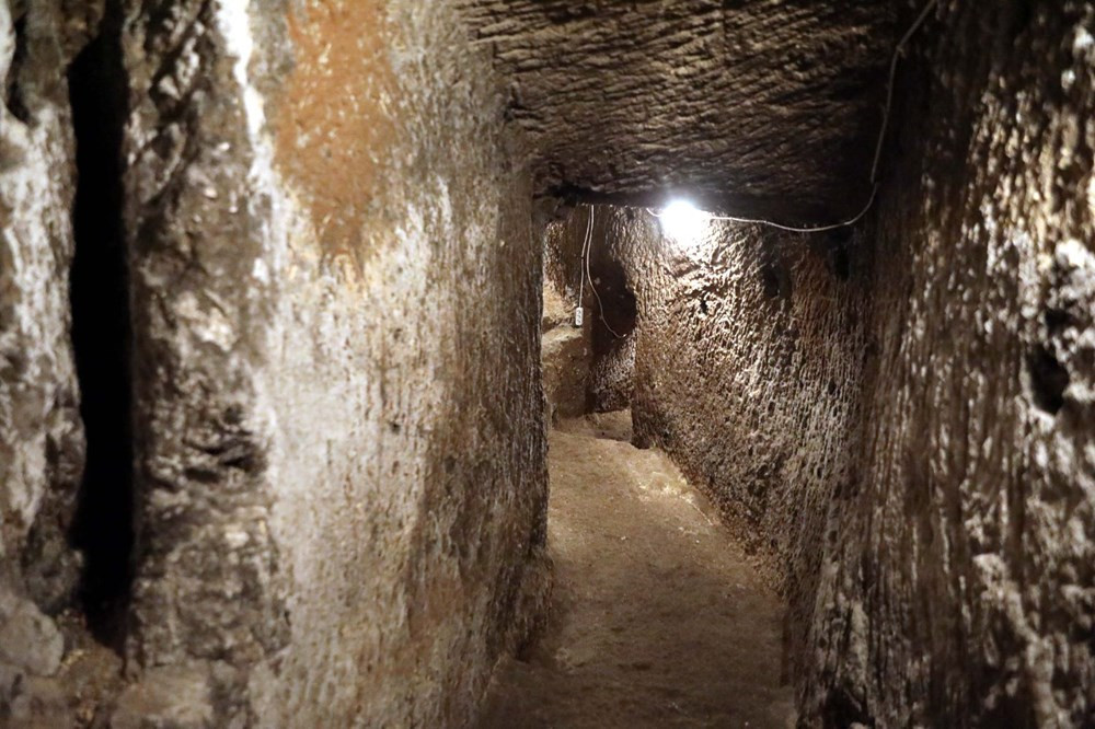 Gaziantep Kalesi'nin altındaki tarihi tüneller turizme kazandırılıyor