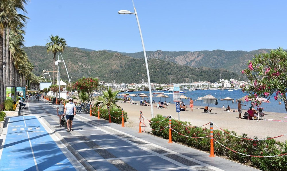 Marmaris'te sıcaklık 41 dereceyi gördü