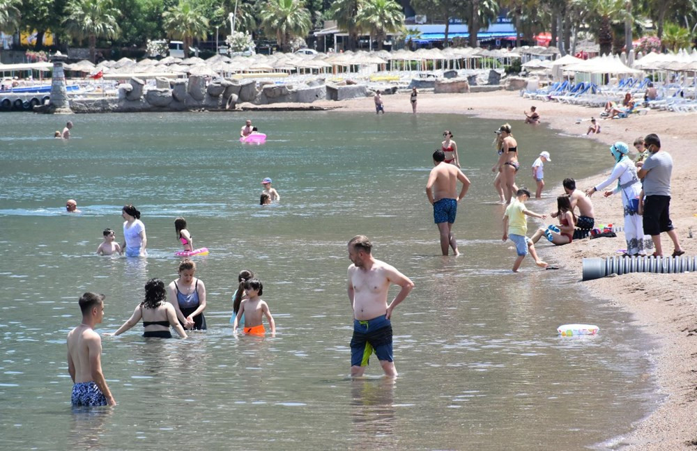 Marmaris'te sıcaklık 41 dereceyi gördü