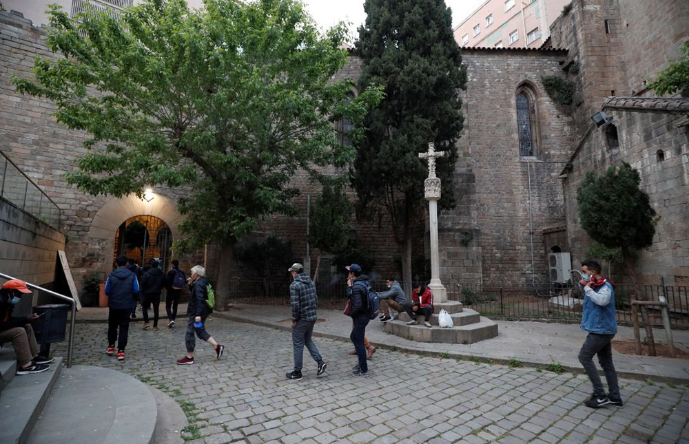 İspanya’da Katolik kilisesi Müslümanlara iftar için kapılarını açtı