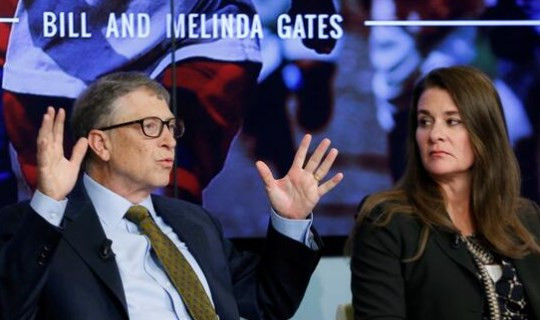 Bill Gates eşi Melinda'ya 1.8 milyar dolarlık hisse aktardı