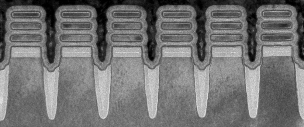 IBM dünyanın ilk 2 nanometrelik işlemcisini ürettiğini açıkladı