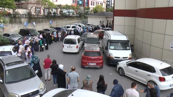 İstanbul'daki hastanelerde sevindiren kuyruk