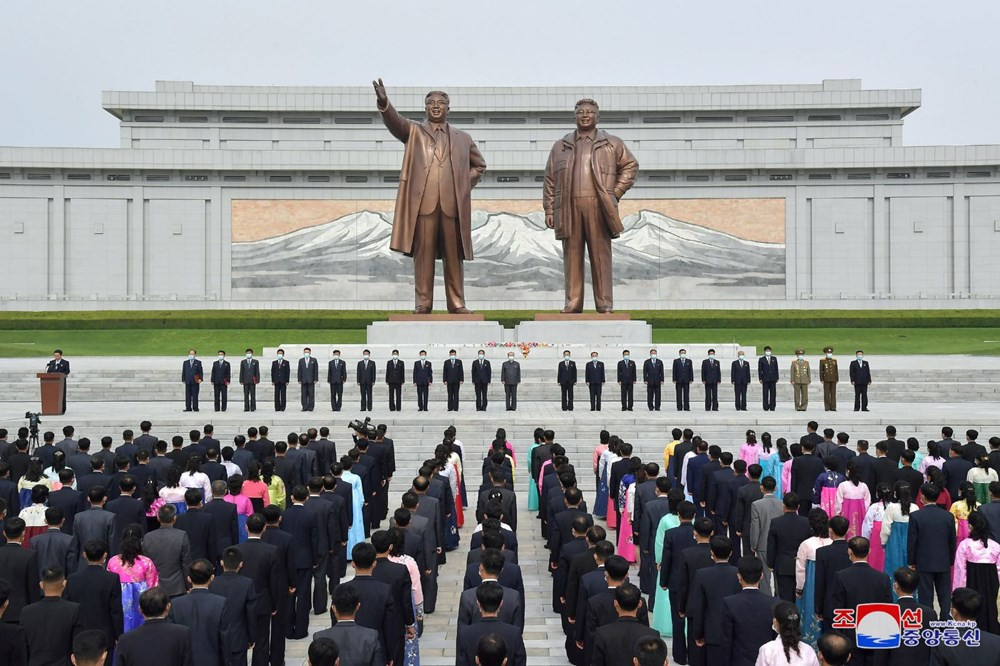 Kim Jong-Un, kot pantolon ve yabancı filmlere karşı neden savaş açtı?