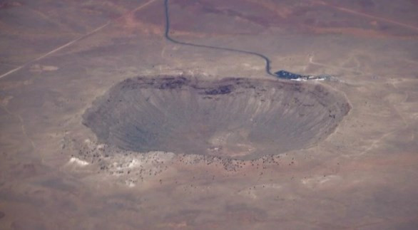 Dünya, şehir büyüklüğündeki onlarca asteroit tarafından bombalandı