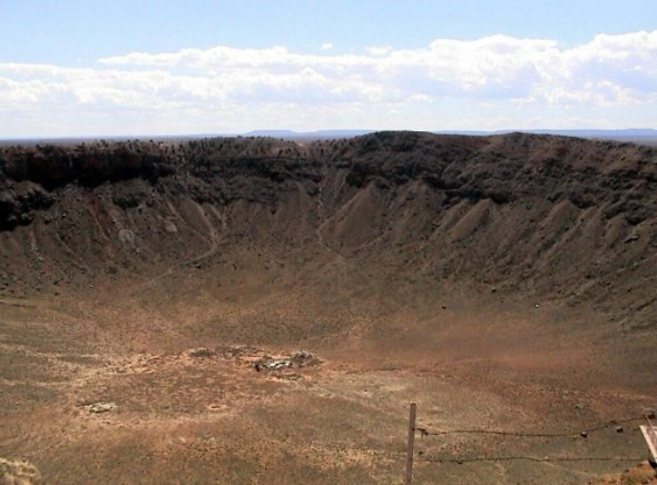 Dünya, şehir büyüklüğündeki onlarca asteroit tarafından bombalandı