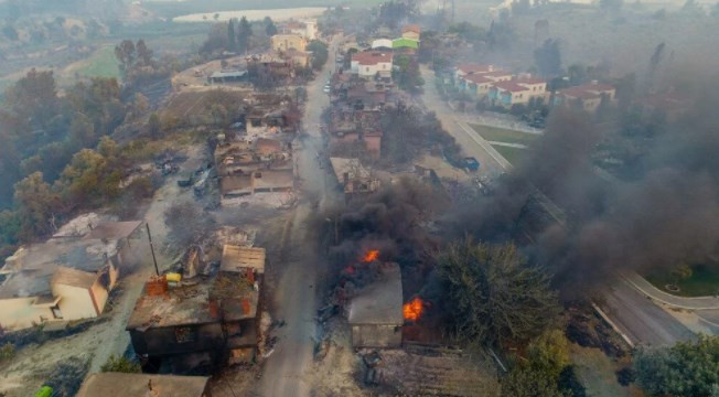 Manavgat'ta yangın felaketi! 3 kişi hayatını kaybetti