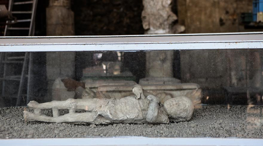 Küllelerin altından doğan şehir: Pompeii