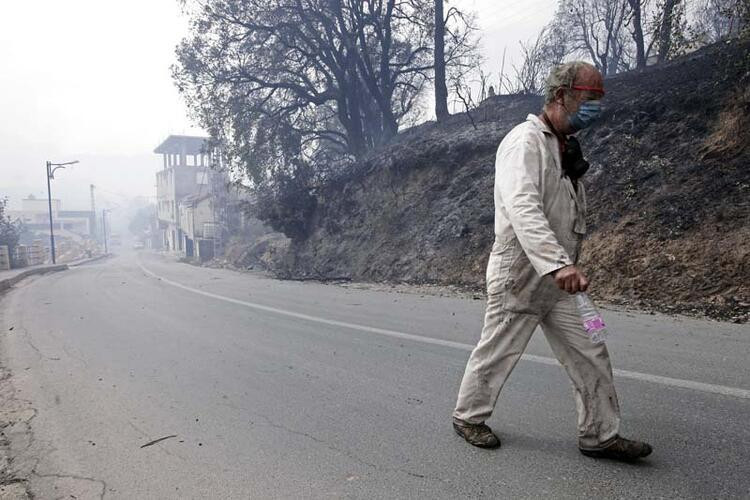 Yeryüzünde cehennem: 25'i asker onlarca ölü... Binlerce tahliye!